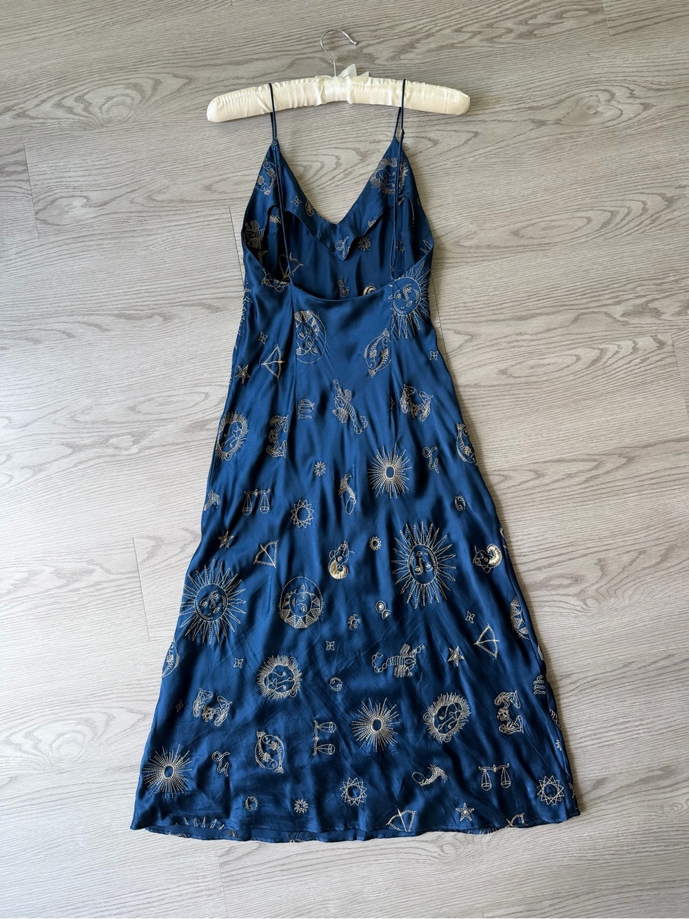 Realisation Par The 1996 Zodiac with Gold Celestial Embroidered Slip Dress - Picture 2 of 9